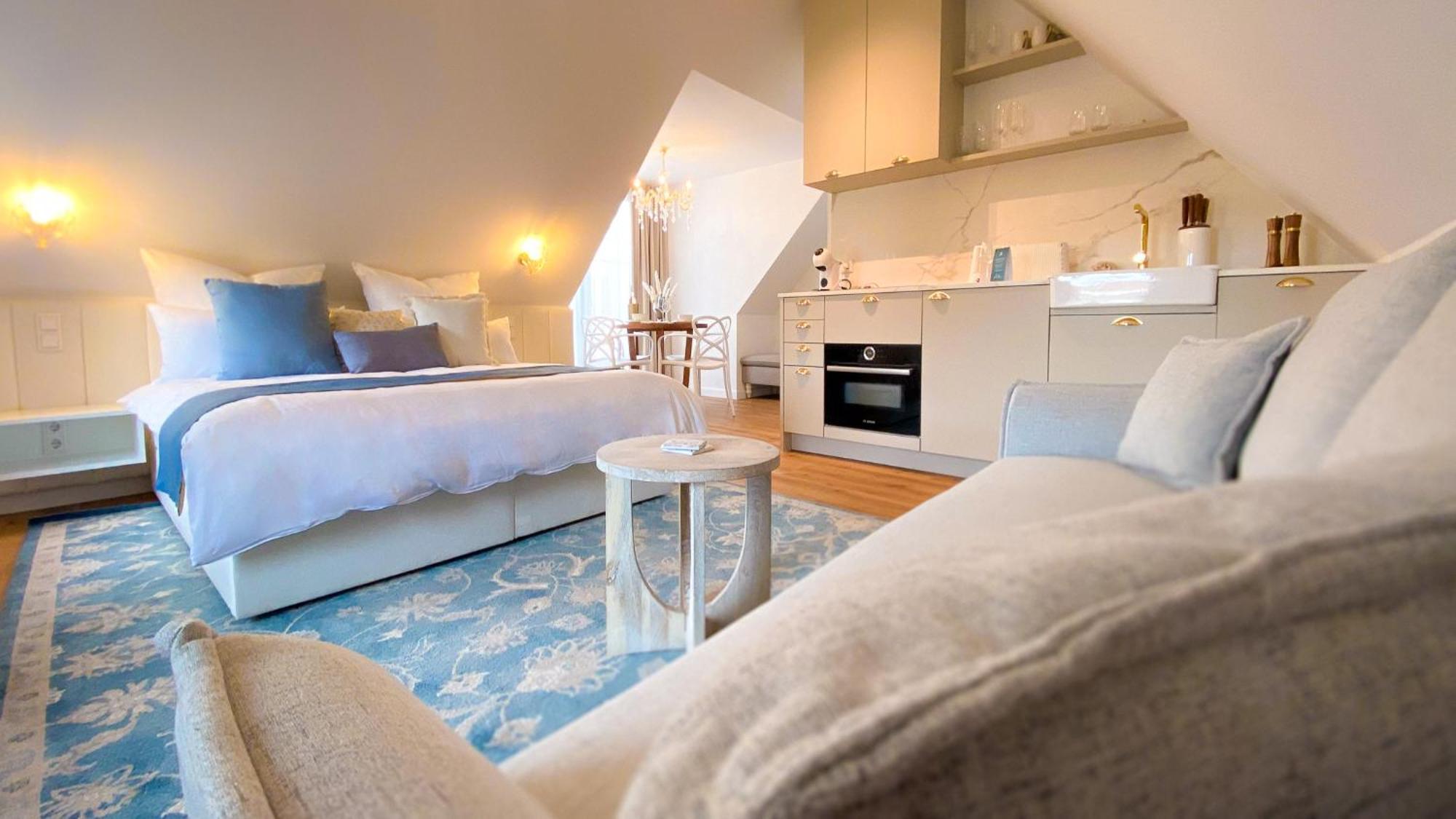 Apartment Winzerhof Mussbach, Ihr Feriendomizil In Der Pfalz *